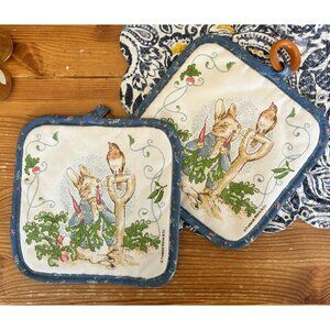 Vintage Peter Rabbit Cotton Quilted Pot Holder Set Frederick Warne & Co. Wood